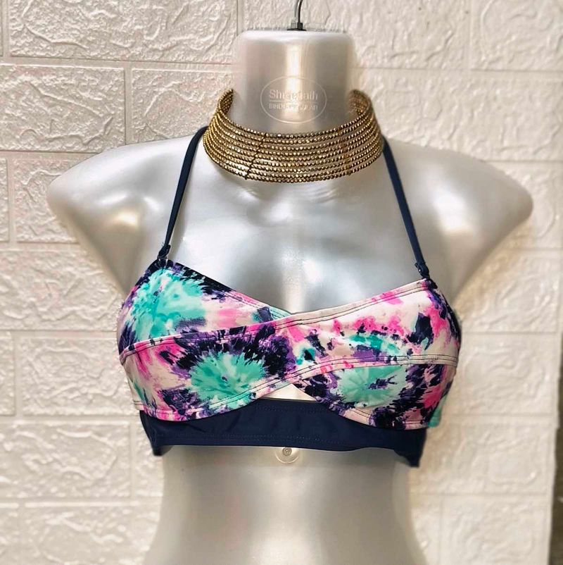 Galaxy Print Bikini 👙 Top Size 32 To 34 Inches