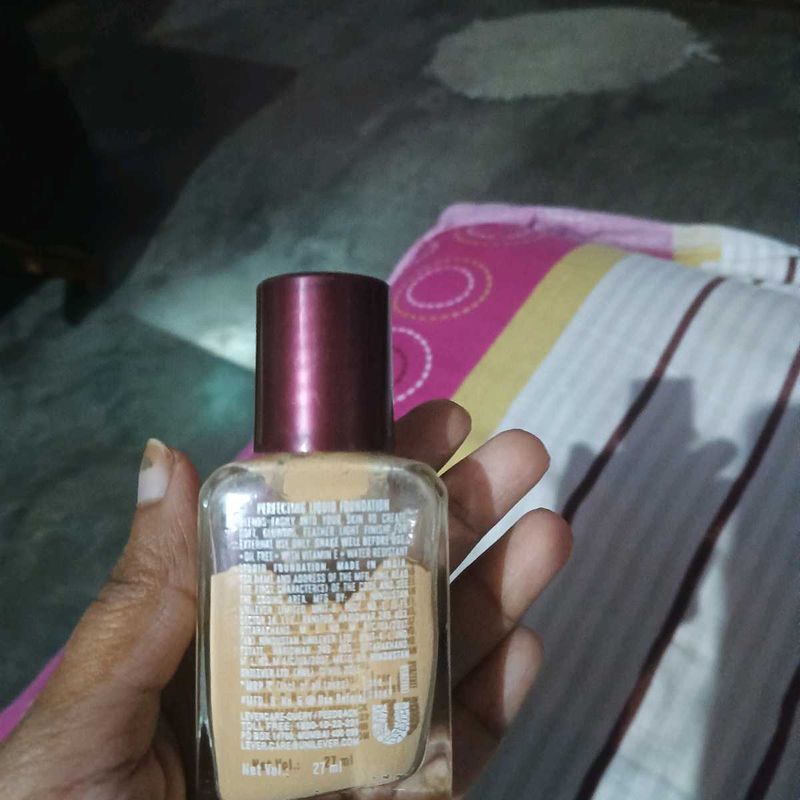 Lakme Perfecting Liquid Foundation