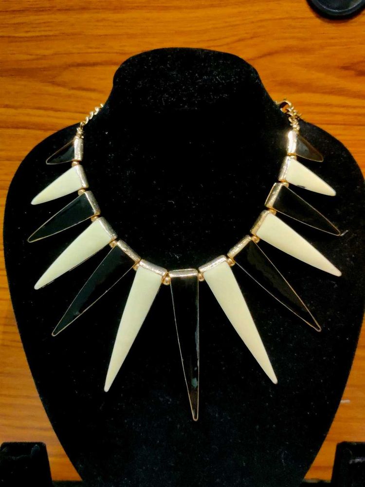Statement Necklace Piece