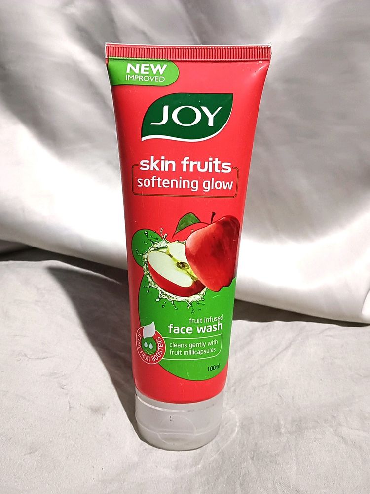 Joy Skin Fruits face wash