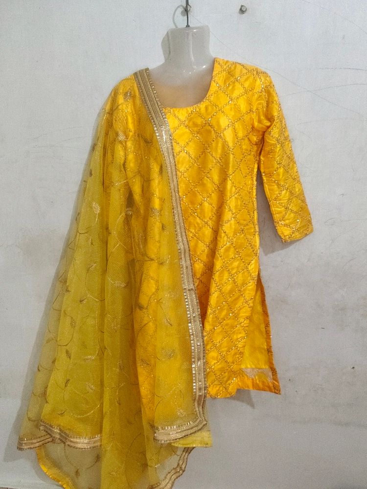 Kurta Set With Dupatta
