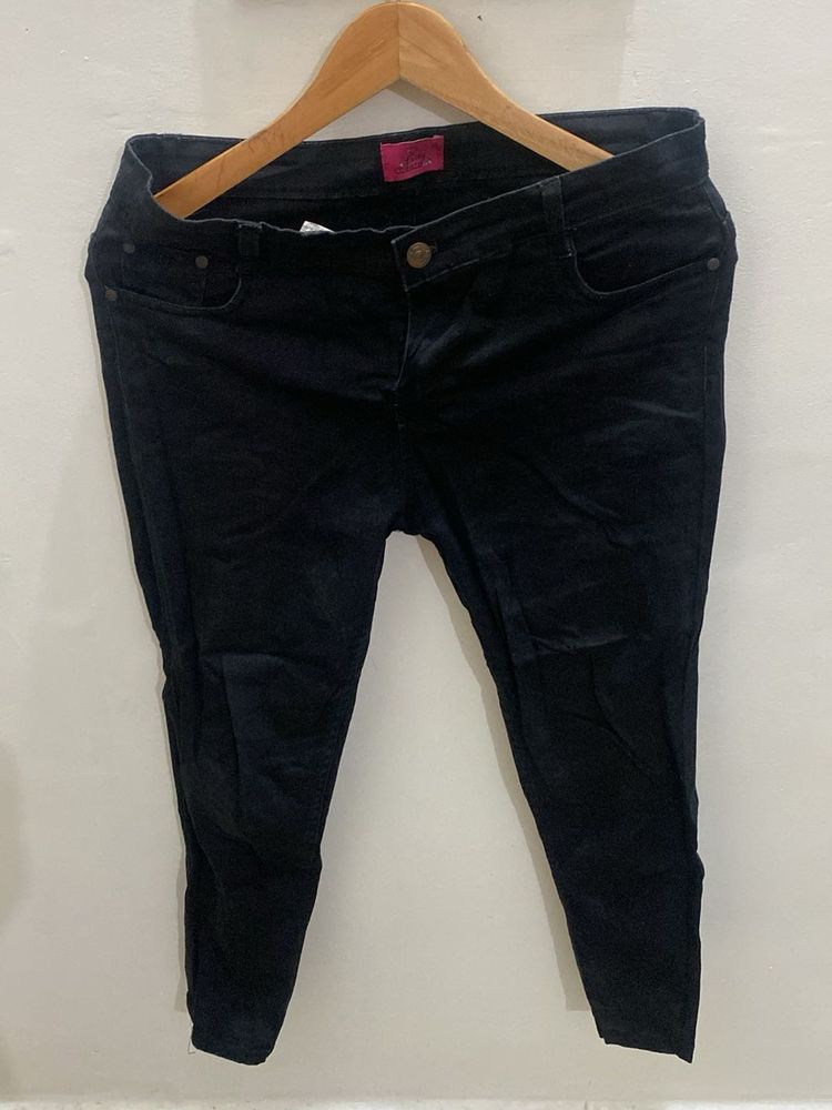 Stylish Black Denim Jeans