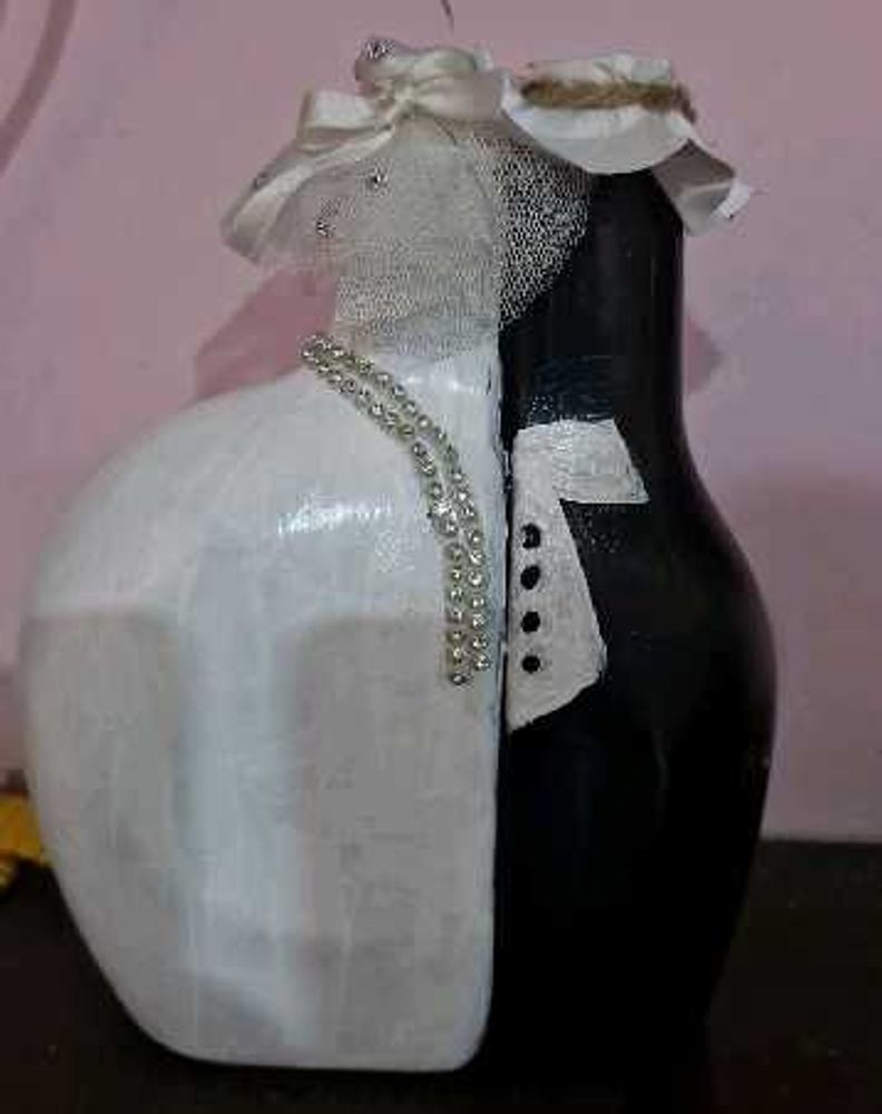 Bride &amp; Groom Decor