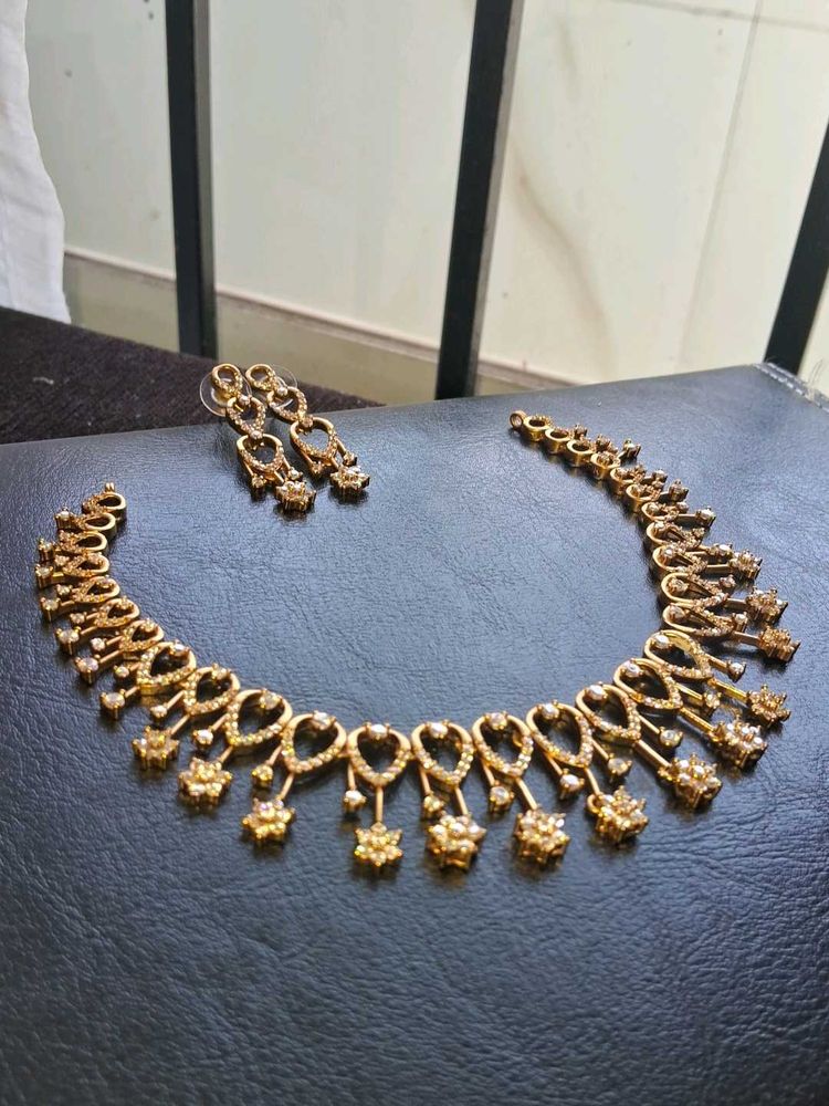 Antiturnish Star Necklace