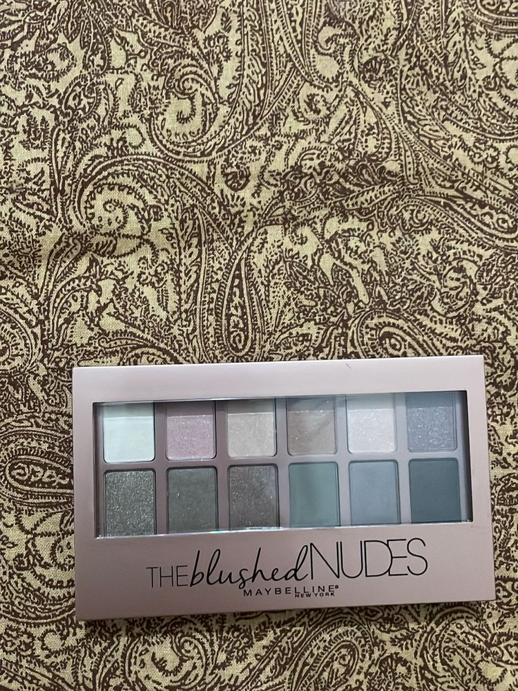 Eyeshadow Palette♥️