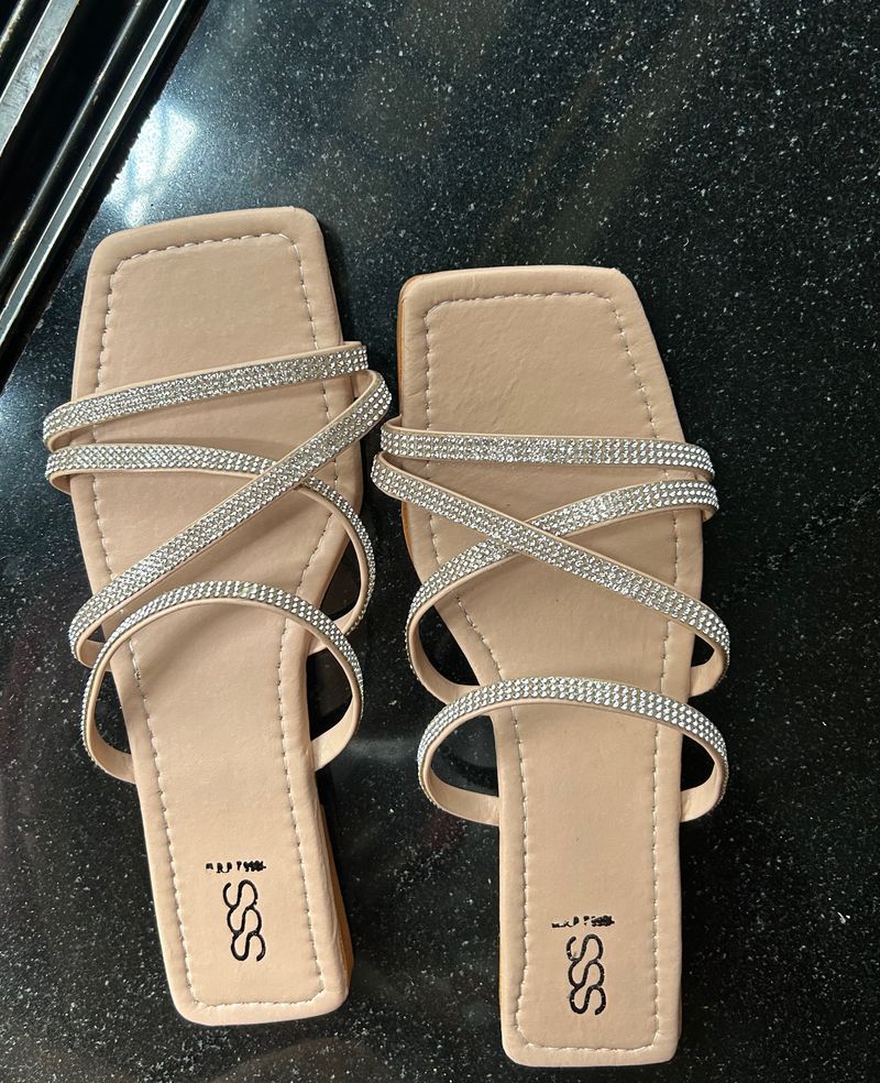 SSS Flats Brand New