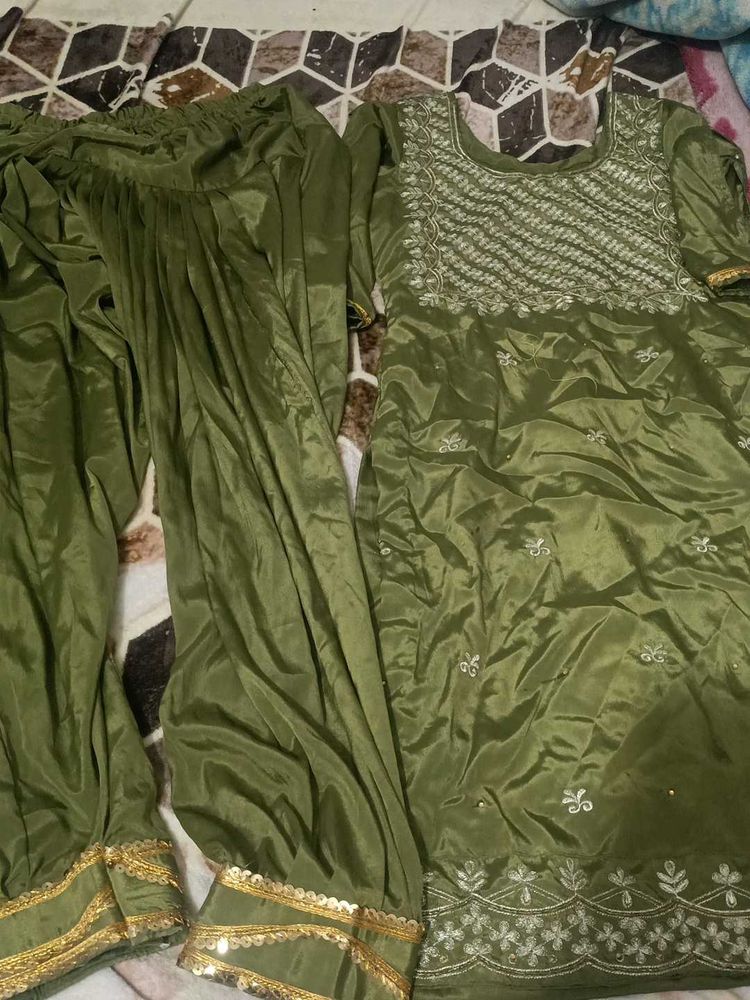 Elegant Green Kurta Set