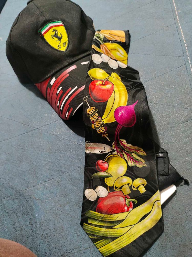 Ferrari Cap &amp; Novelty Tie