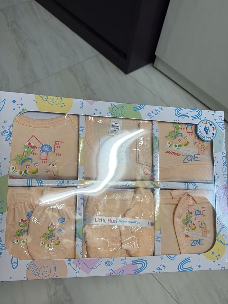 Little Hub Baby Clothing Gift Set