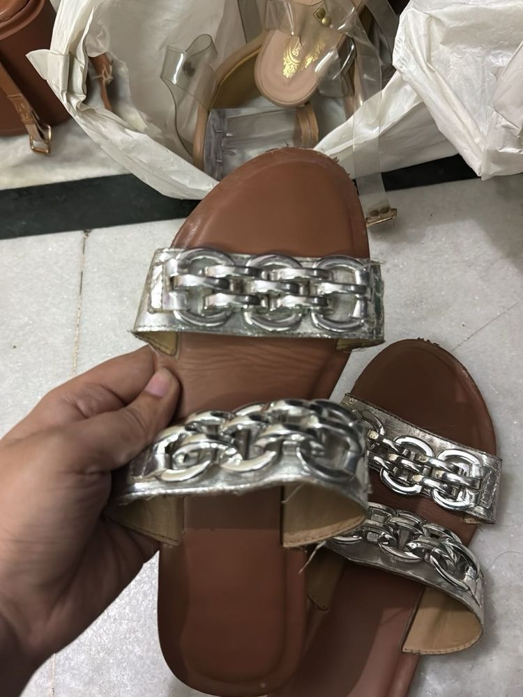 Chain Detail Slides