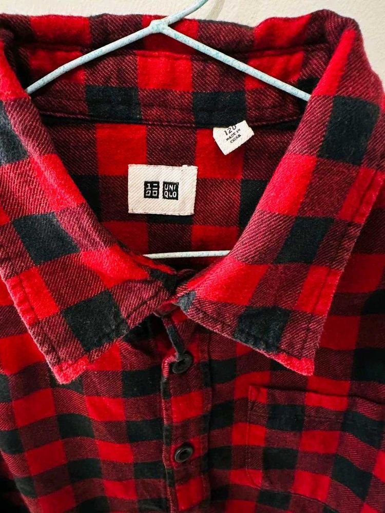 Uniqlo Kids Shirt!