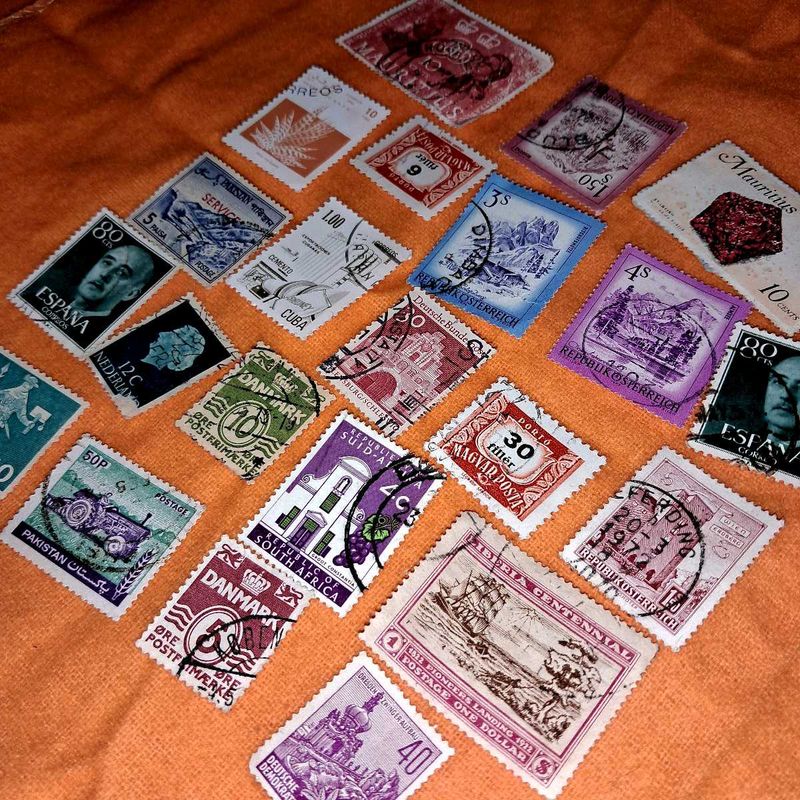 20 Vintage Foreign Stampss