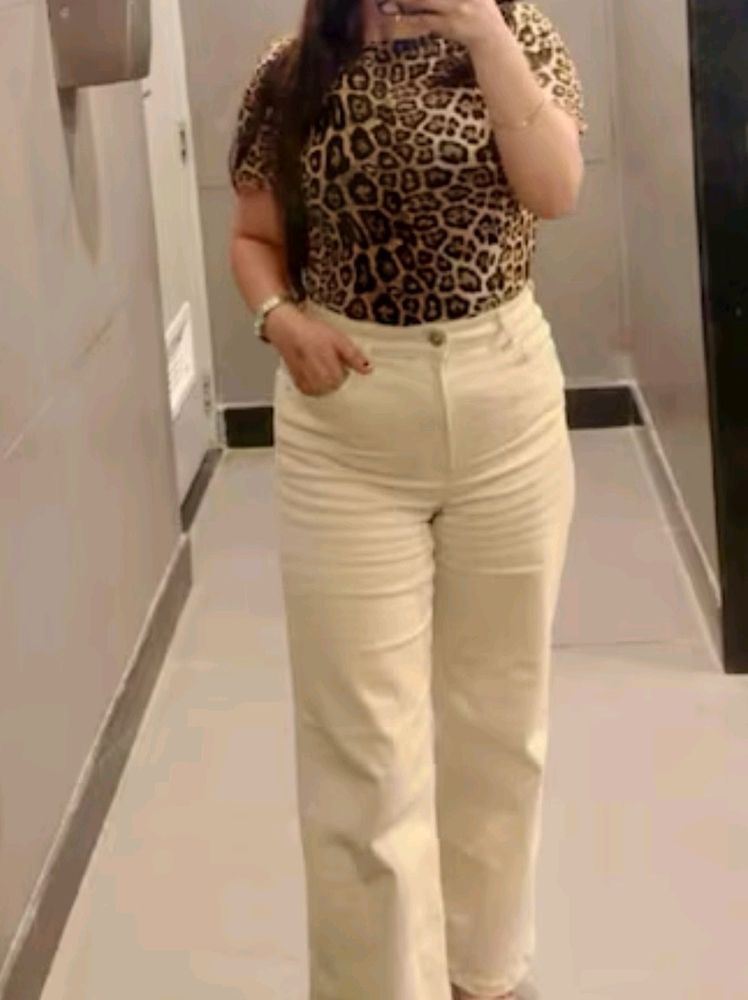 Beige/White Jeans