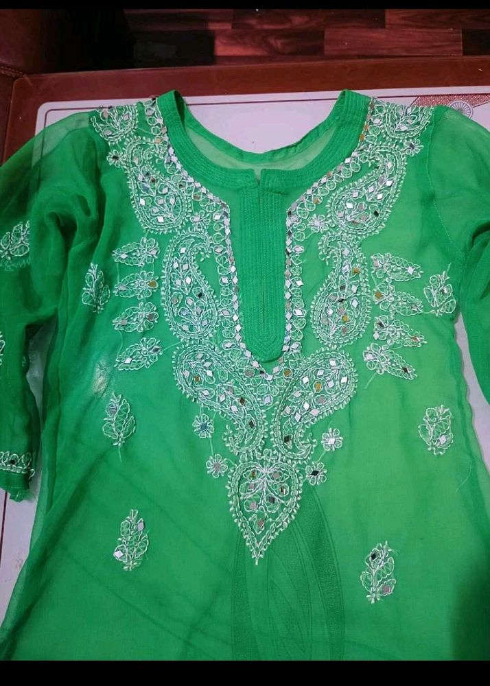 Chikankari Kurti