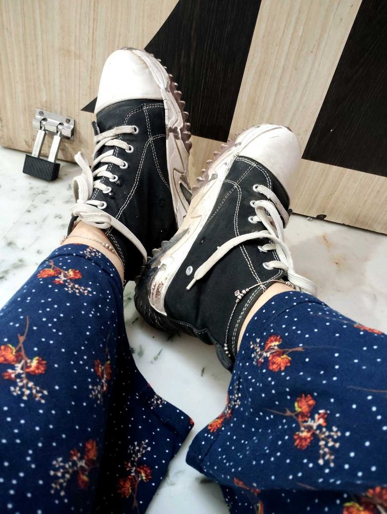 converse shoes🌼✨