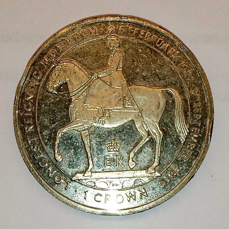 Elizabeth II Crown Coin