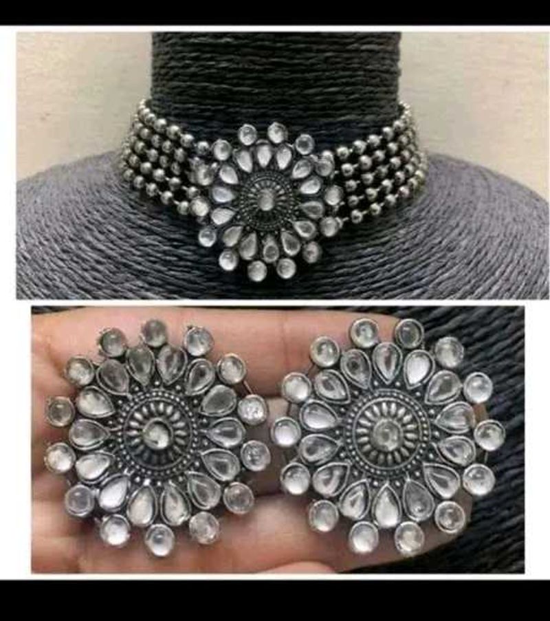 Necklace &amp; Earring Set