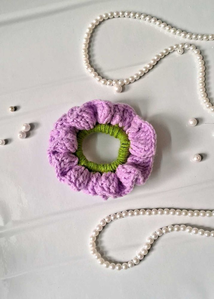 Crochet Flower Scrunchie - Lilac