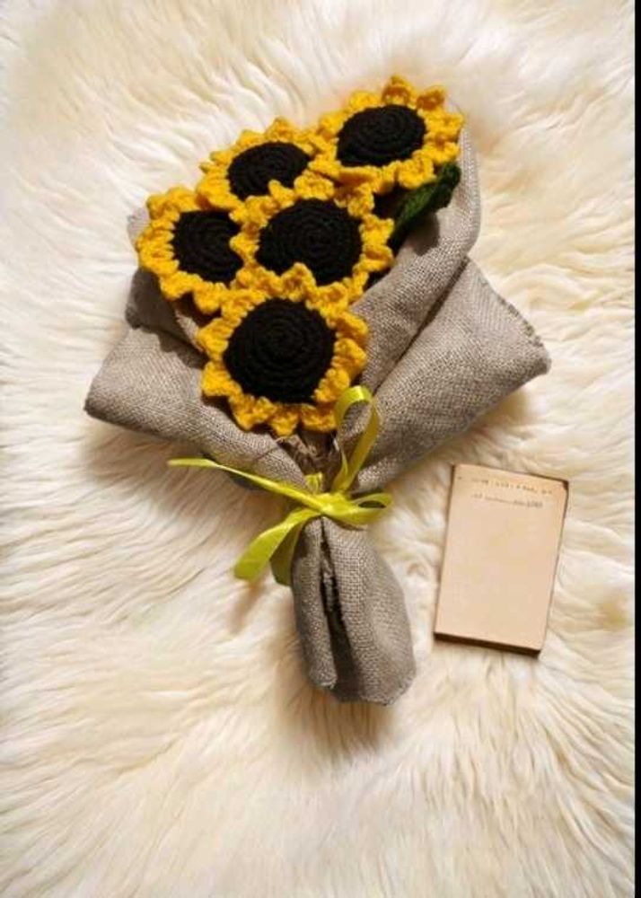 Crochet Sunflower Bouquet