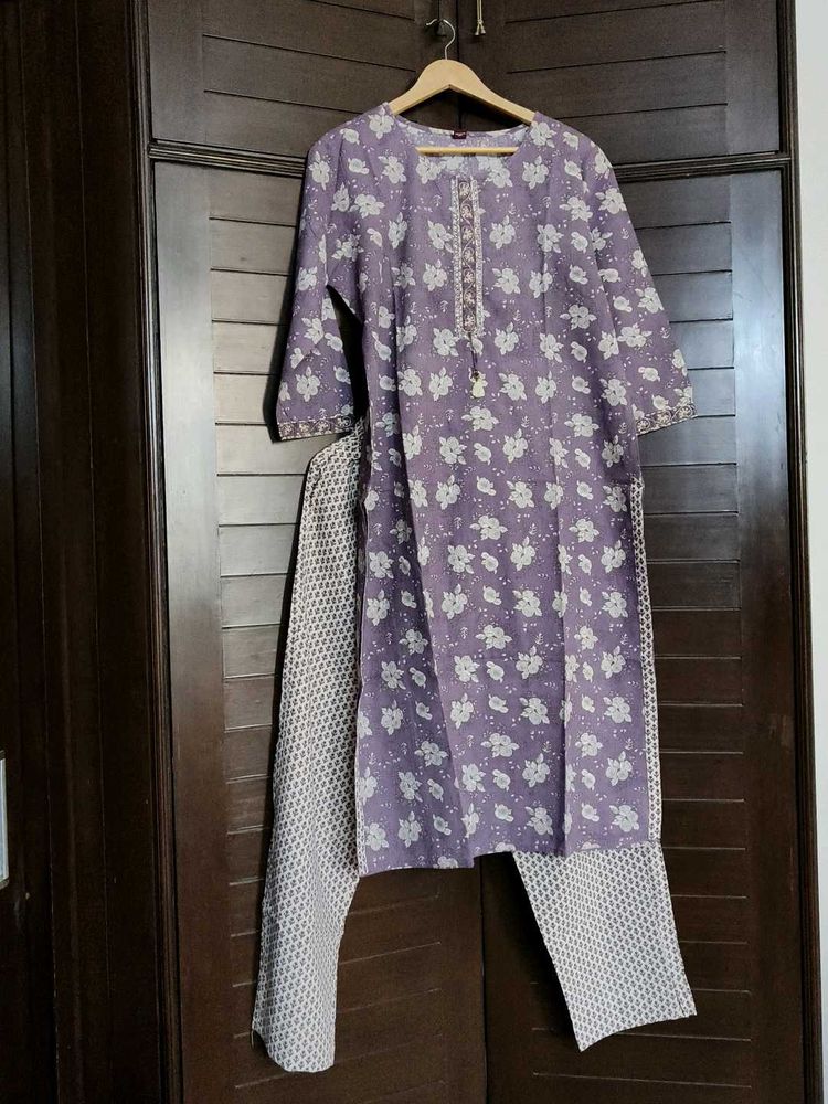 Women purple cotton Floral print Kurta Set