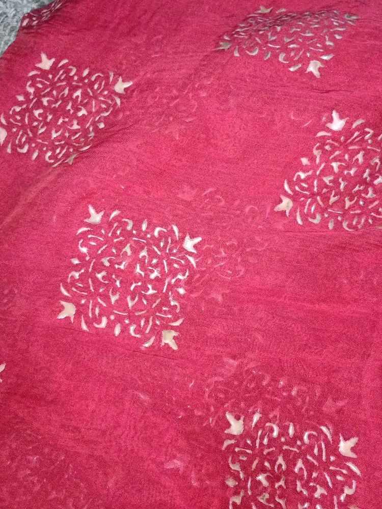 the saree is in very good condition