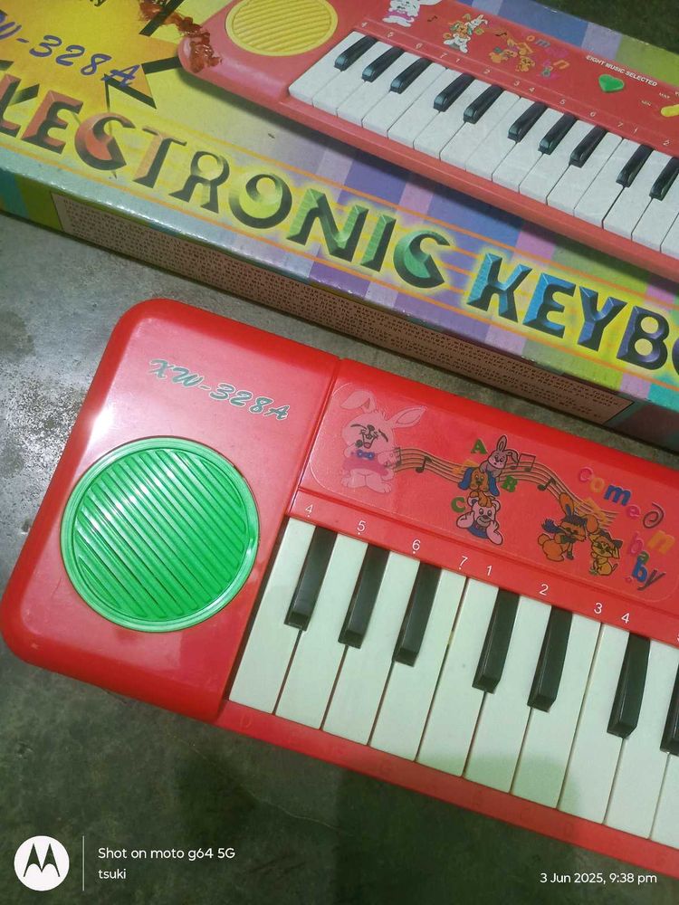 Electronic Keyboard Toy