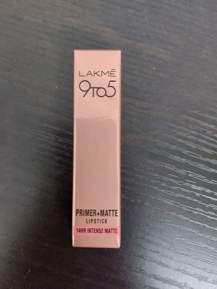 Lakme 9 To 5 Primer + Matte Lipstick - Shade MB5 - Coffee Command