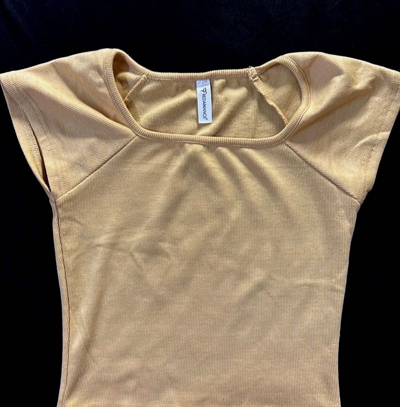 Ribbed Knit Top - Size Medium