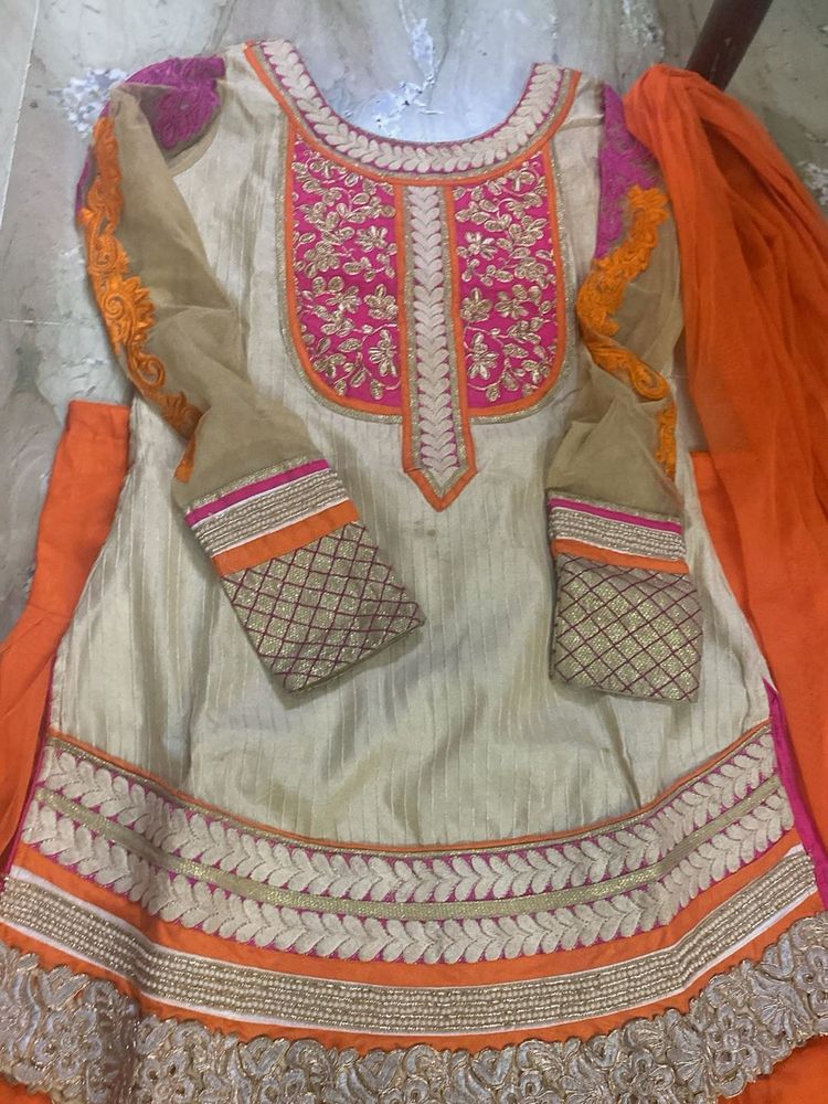 Elegant Embroidered Ethnic Suit