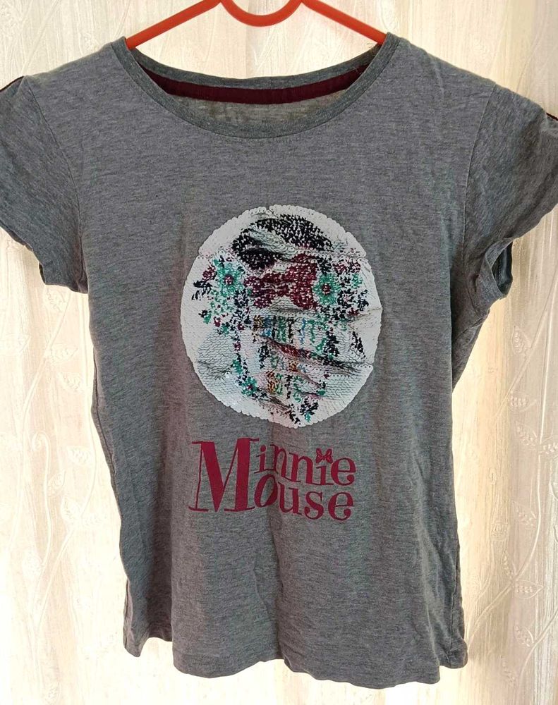 Set Of Tee
