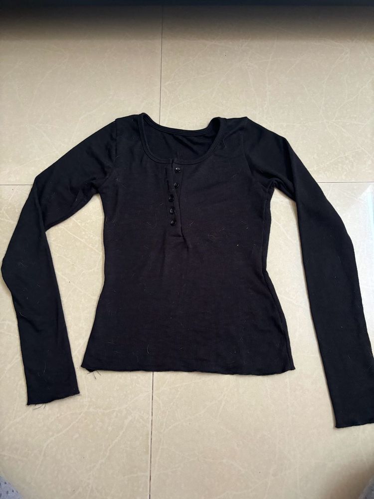 Button Black Top