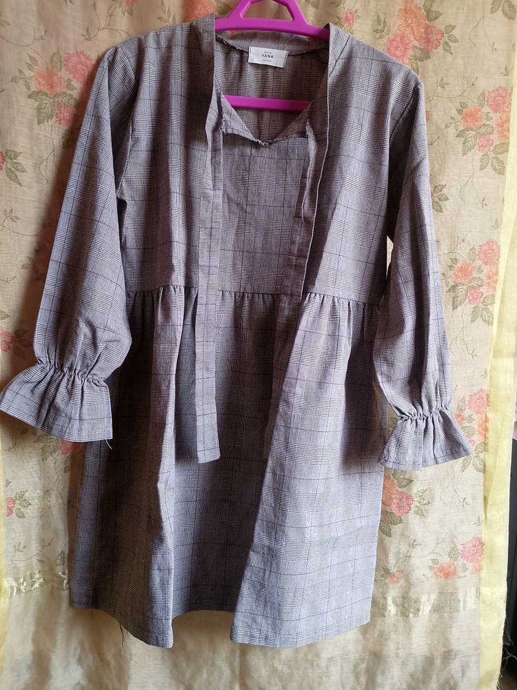 Bow tie tunic! 🎀
