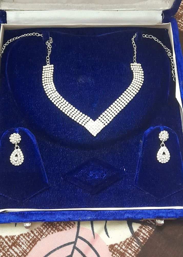 Bangles, Jewellery sets