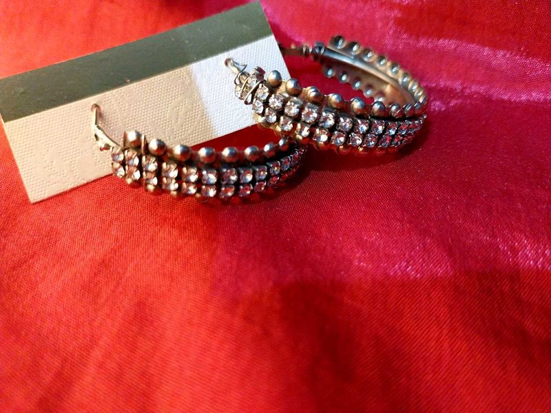 Earings