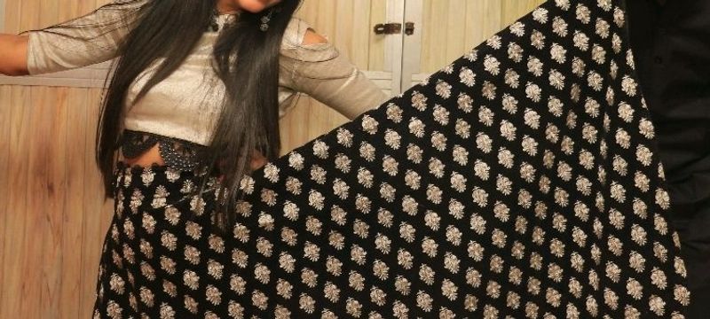 designer crop n lehnga