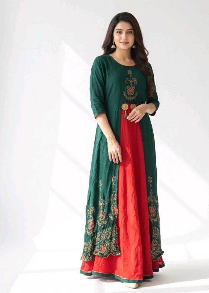 Elegant Green &amp; Red Ethnic Gown