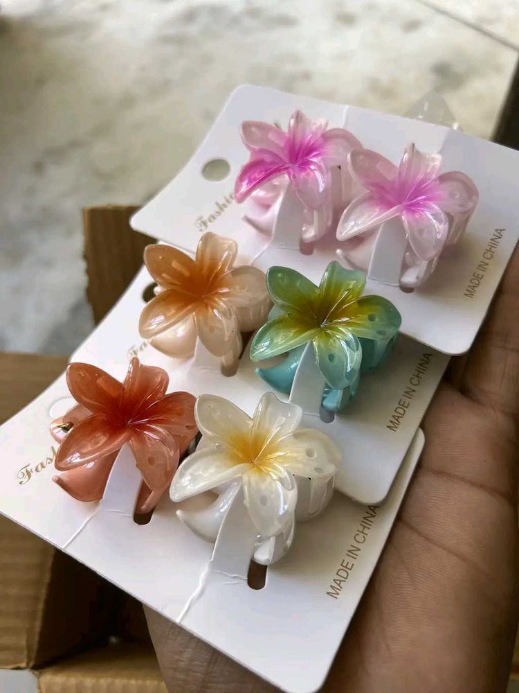 Flower Hair Claw Clips