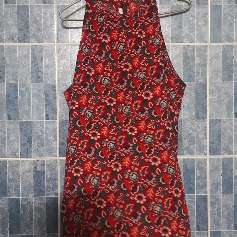 halterneck top. lovely
