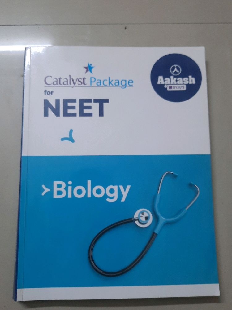 Aakash Catalyst Book Of Biology 2022-2023 Edition