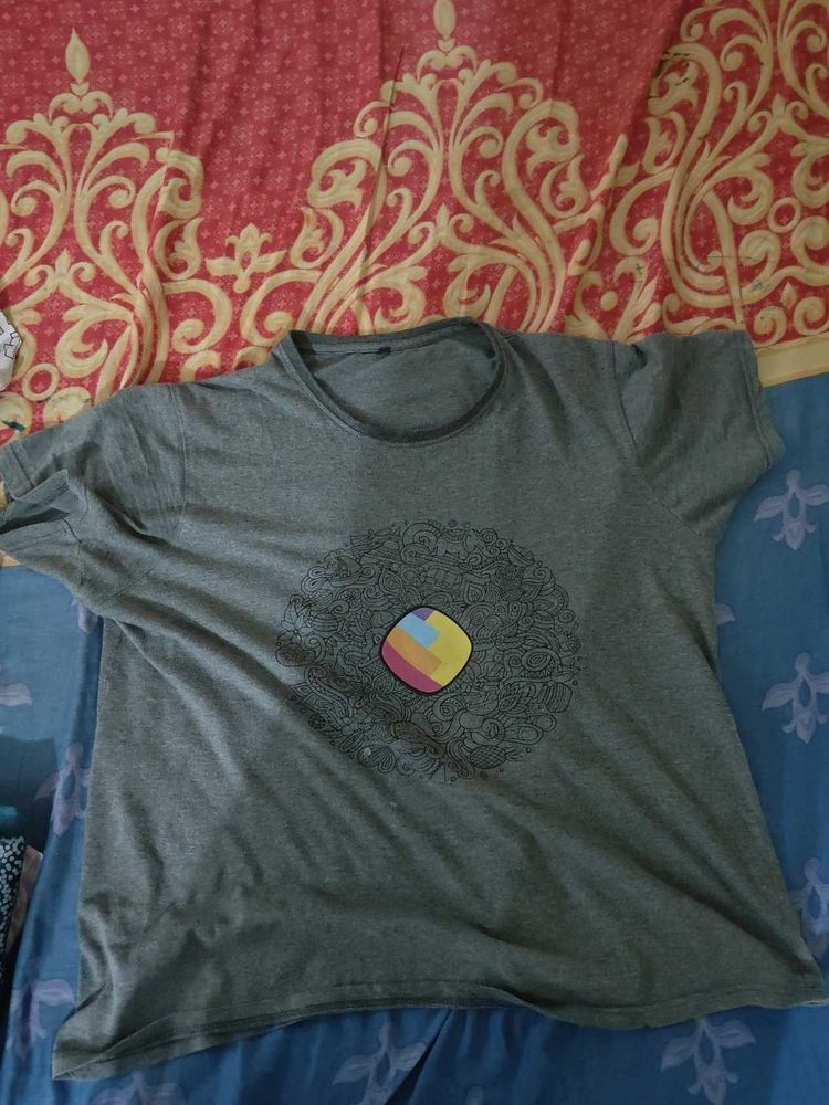 T-shirt -Grey color
