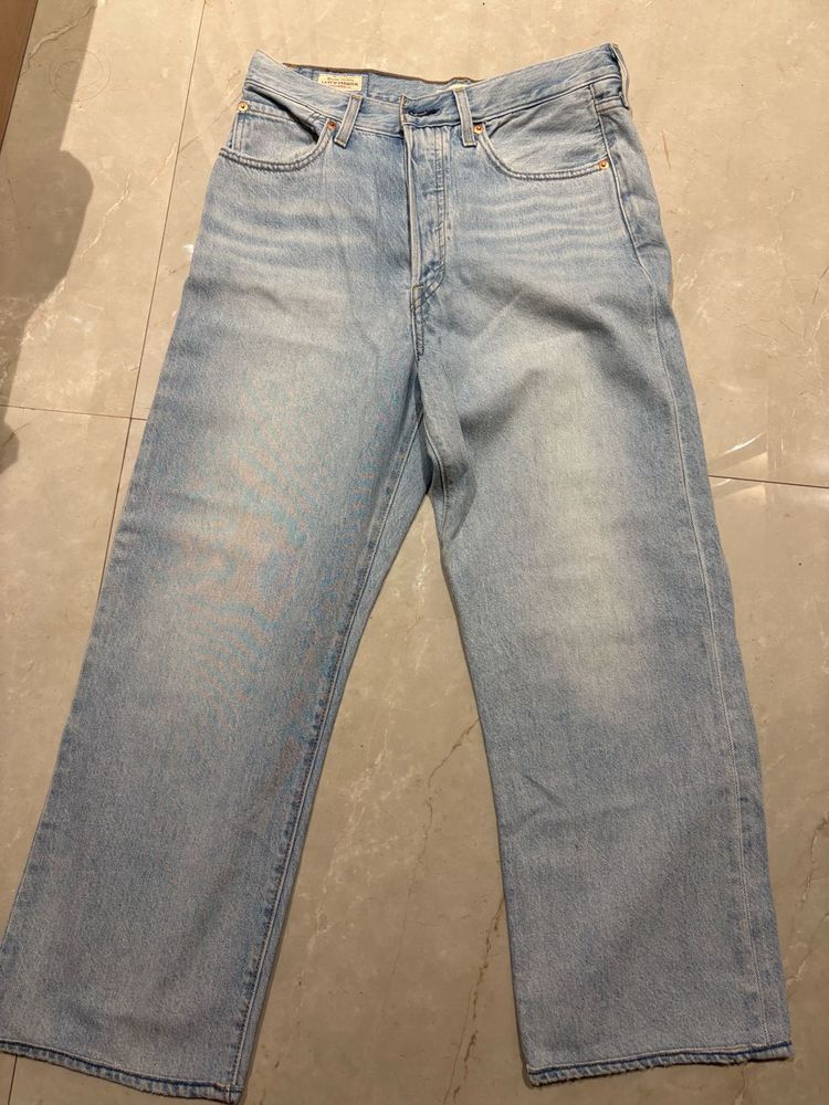 Levi’s Wide Leg Denims