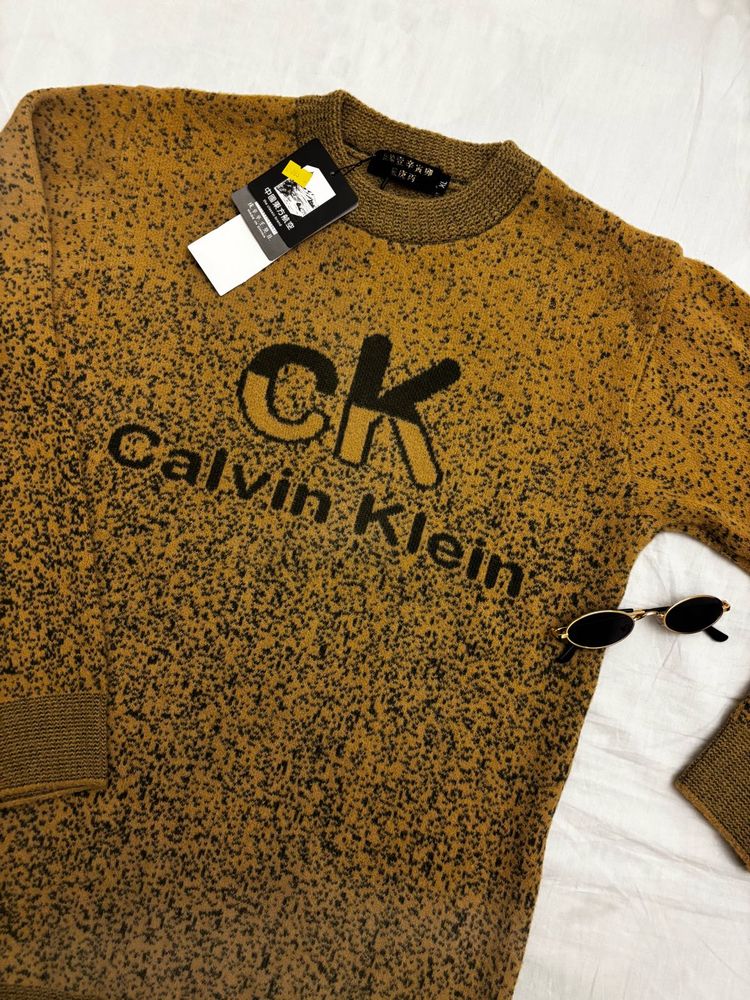 Calvin Klein Sweater