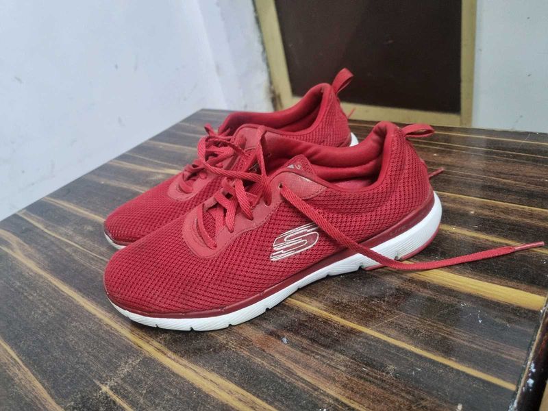 Red Skechers Sneakers