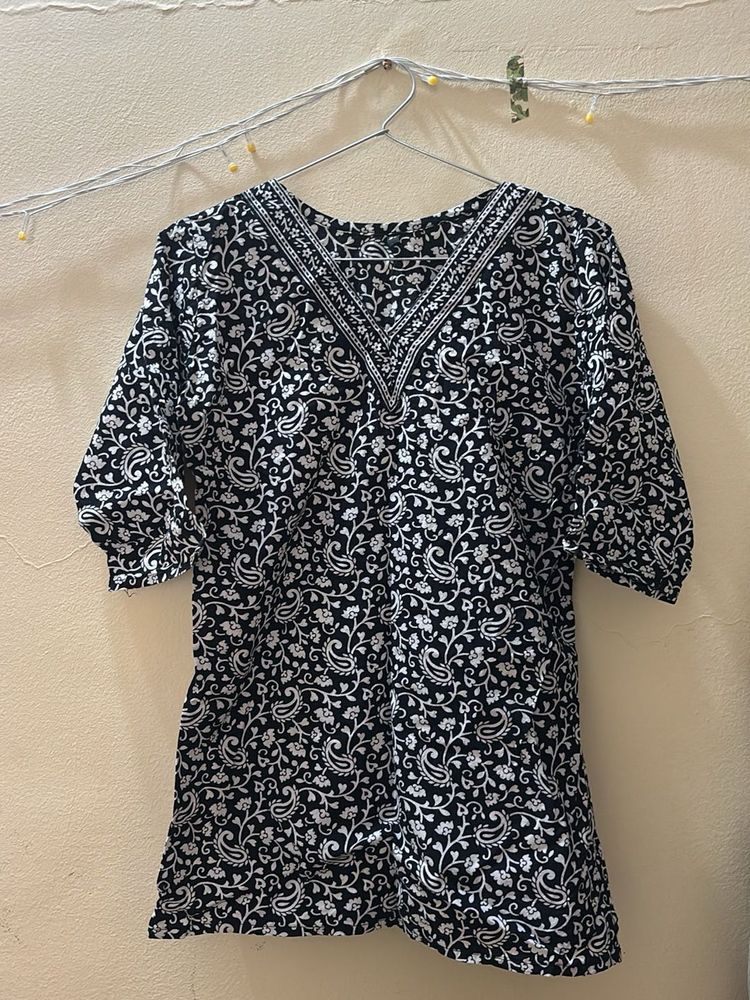 Black &amp; White Printed short kurti