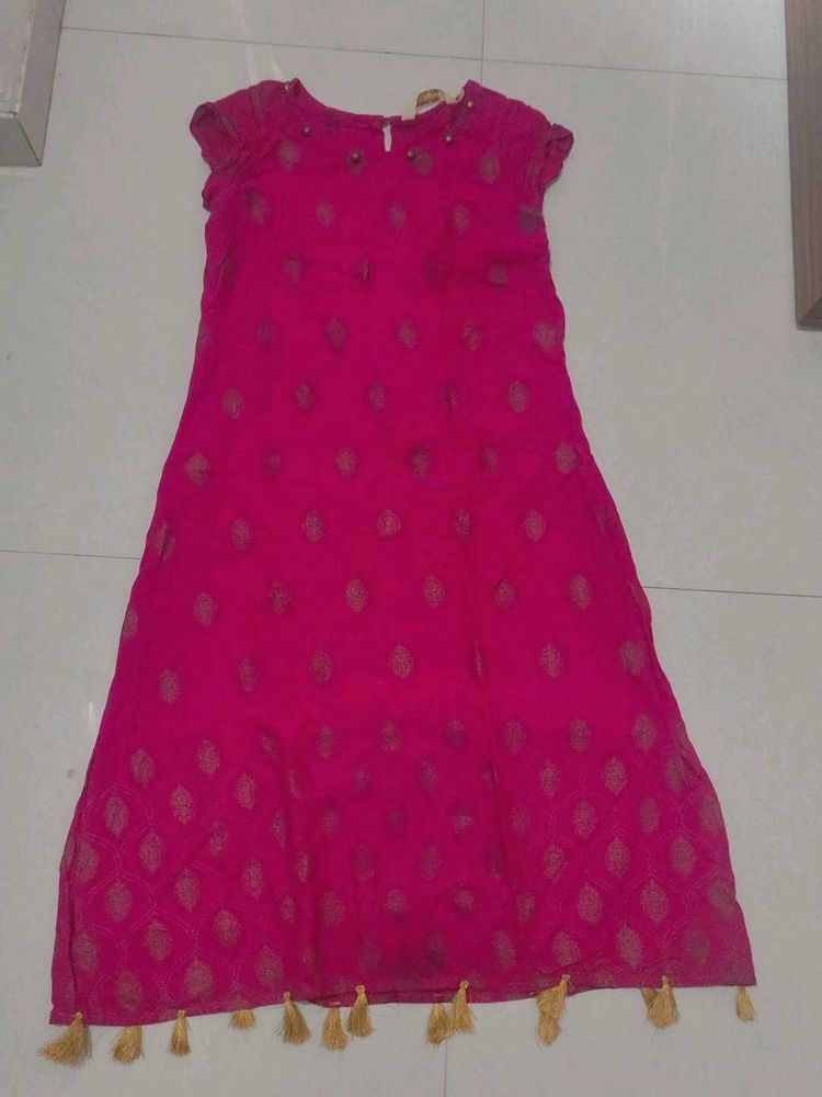 💗 Shine Bright in This Stunning Fuchsia Kurti-XS