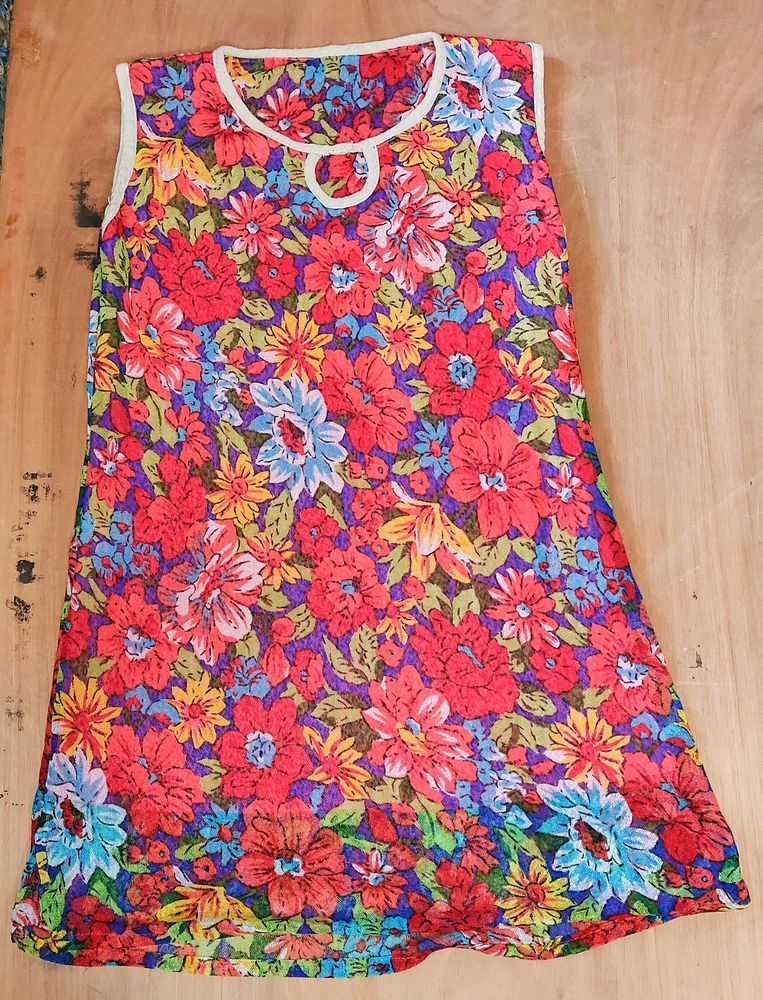 Girls Cut Sleeve Beautiful Flower Patterned Top