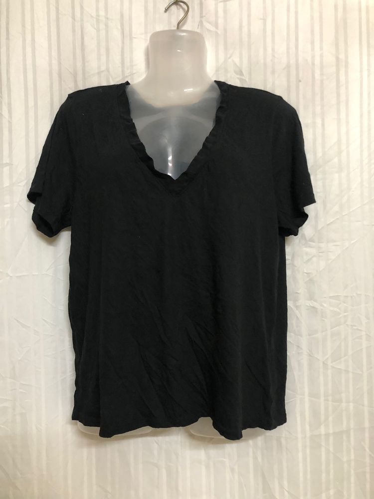 a. new day Black Short Sleeve Top