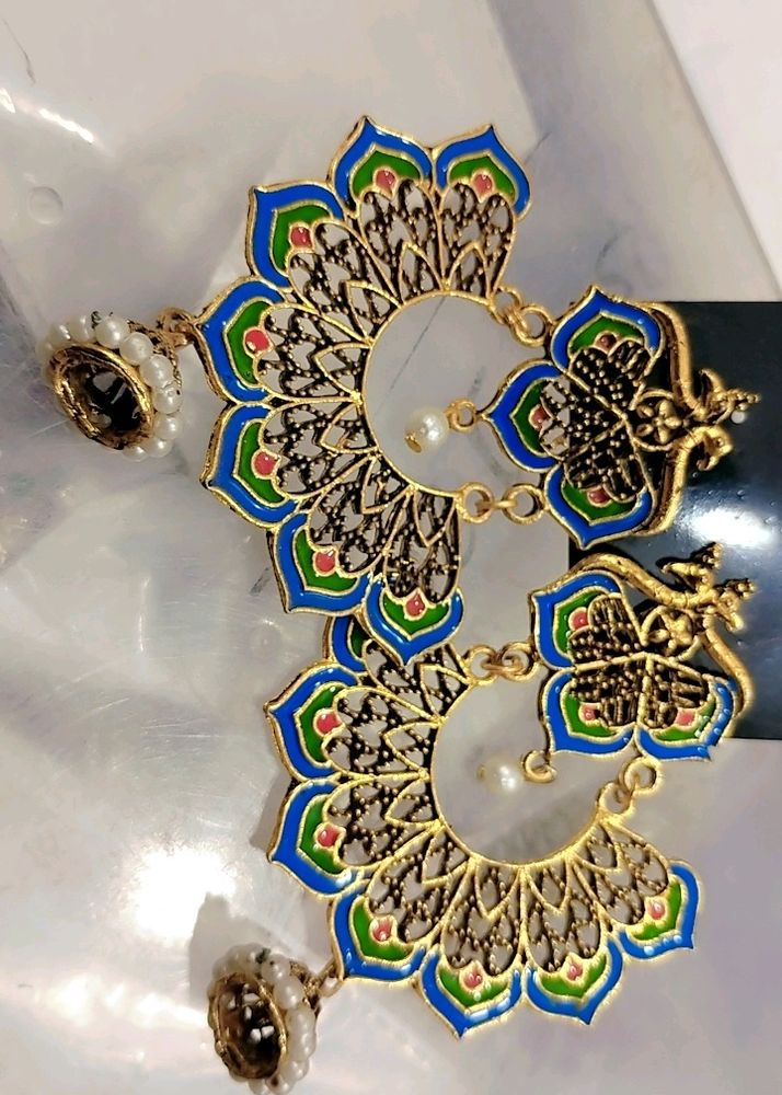 Unique Design Earing