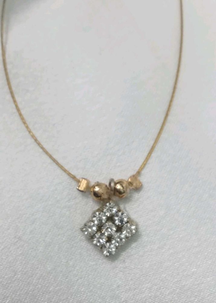 Elegant Stonechain Pendant Necklace