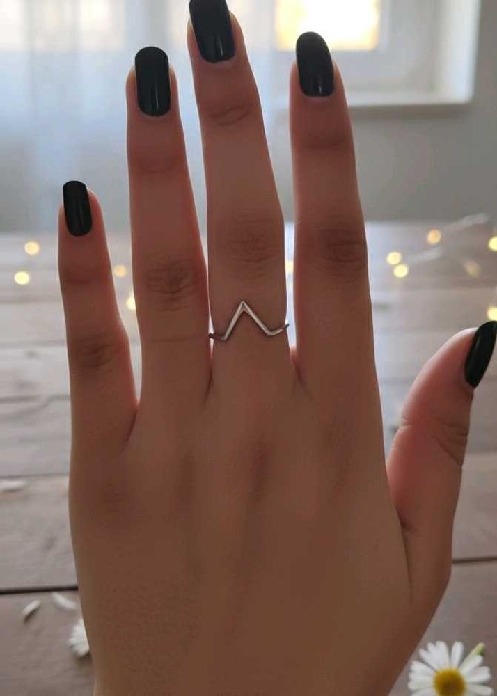 Silver V Ring
